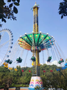 How to chose large amusement equipment manufacturer?